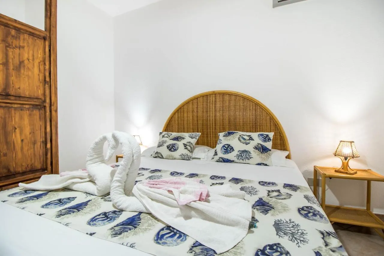 Le Villette Di Villa Aurora 람페두사 아파트호텔